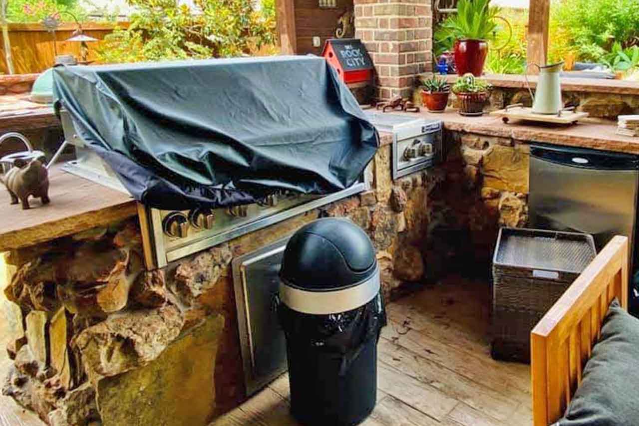 Luxury Stone Outdoor Kitchen with Pavilion & Firepit 5 Luxury-Stone-Outdoor-Kitchen-with-Pavilion-&-Firepit